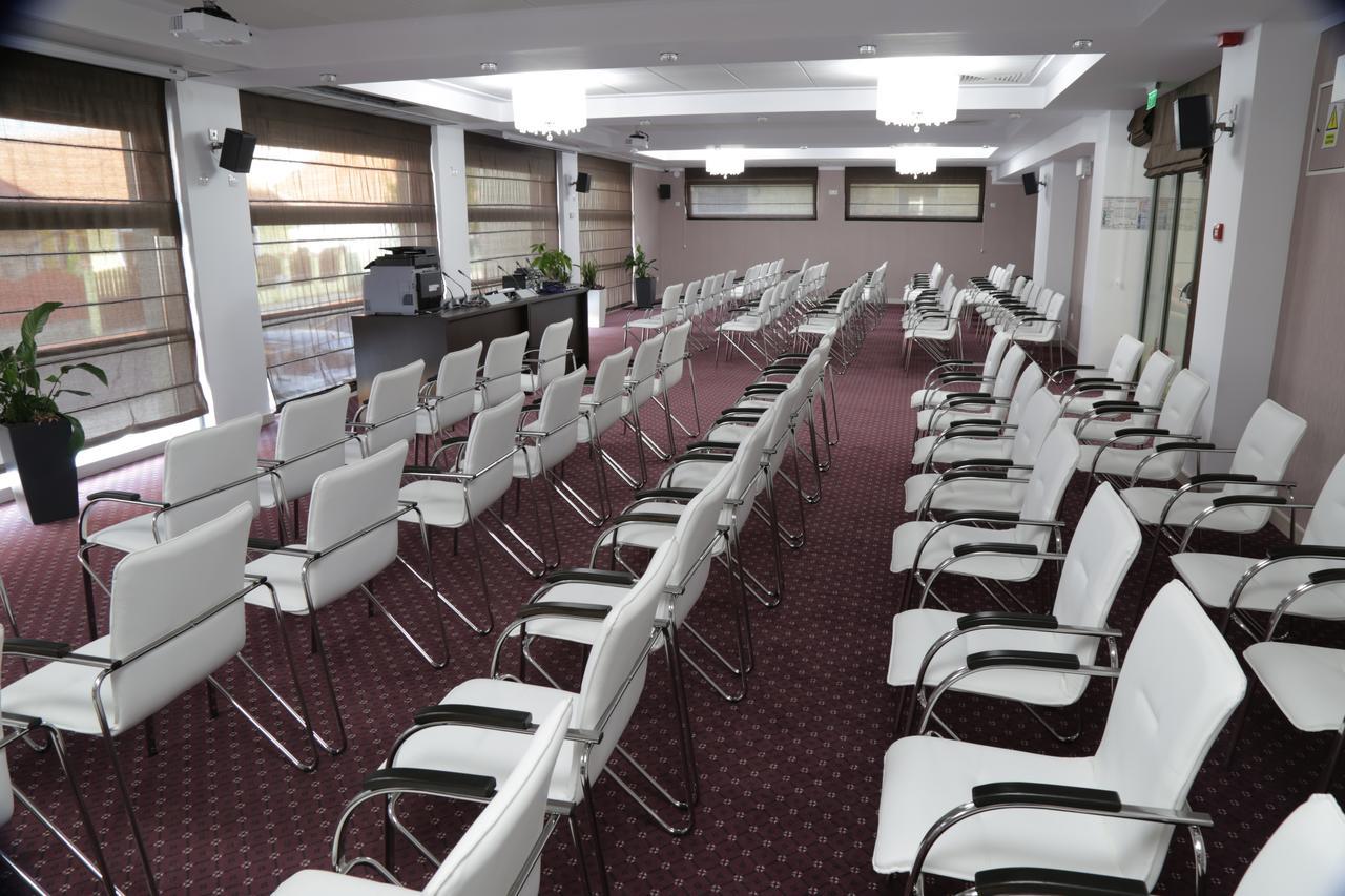 Caprioara Spa&Wellness Resort Covasna Extérieur photo